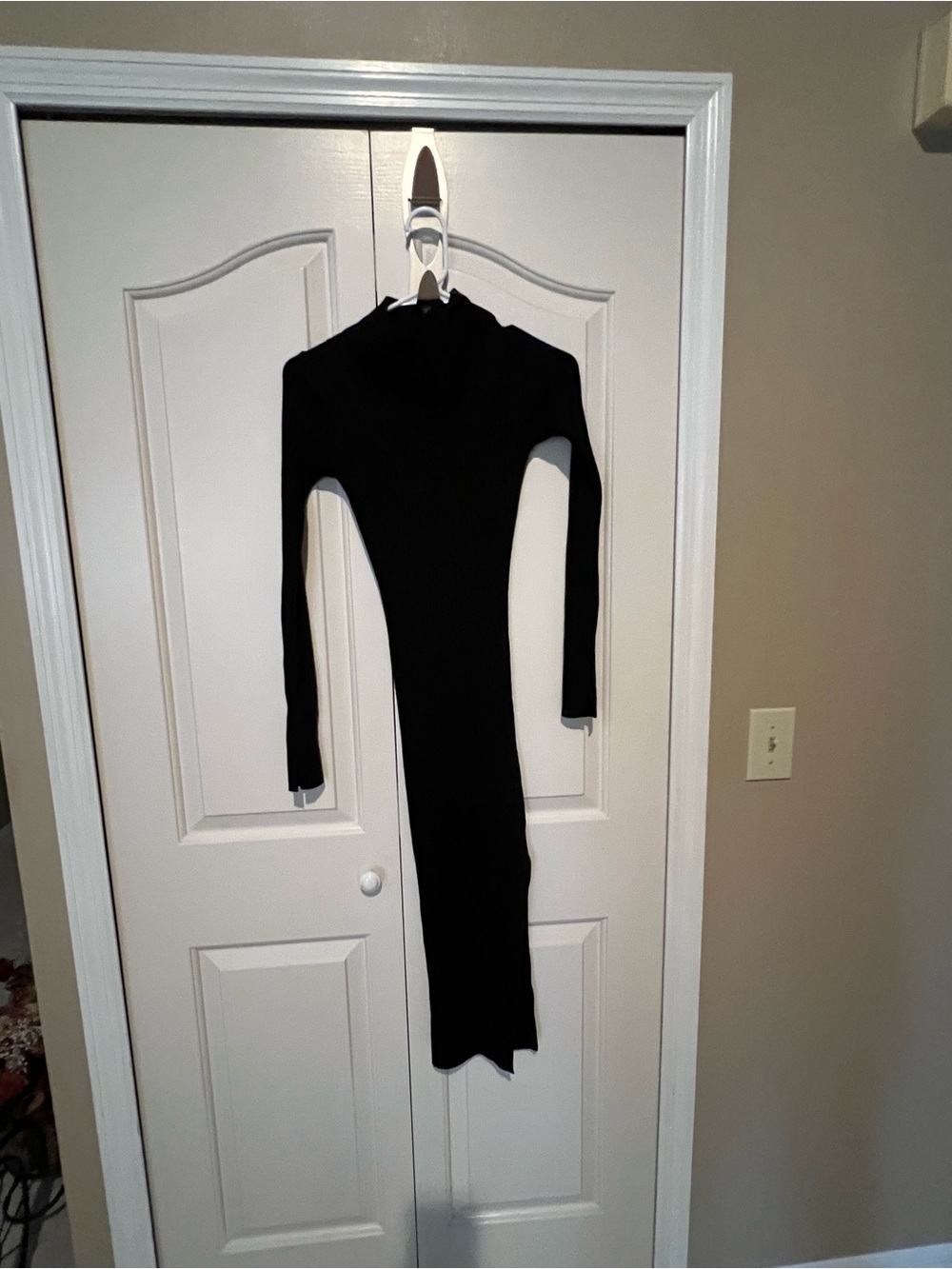 AllSaints Black Long-Sleeve Asymmetric Bodycon Dress